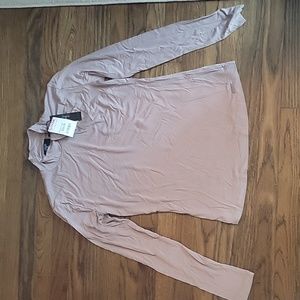 Tahari Lo g Sleeve shirt